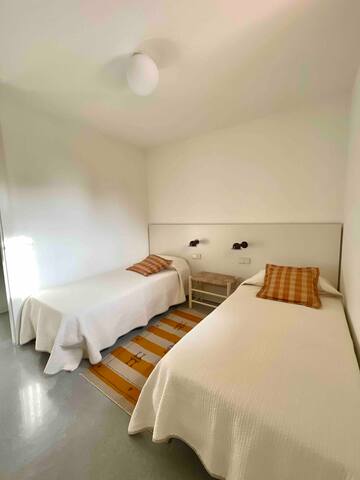 Nuevo apartamento con terraza y piscina gallery image 4