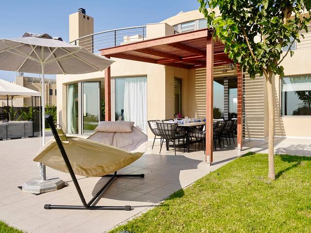 Villa Trapezia with Private Pool, Jacuzzi & Gym gallery image 5