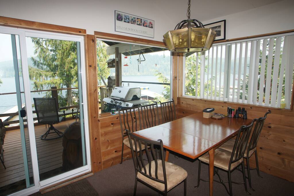 Dining area and deck