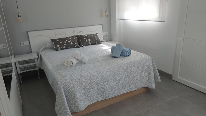 Spavaća soba bračni krevet 150 cm