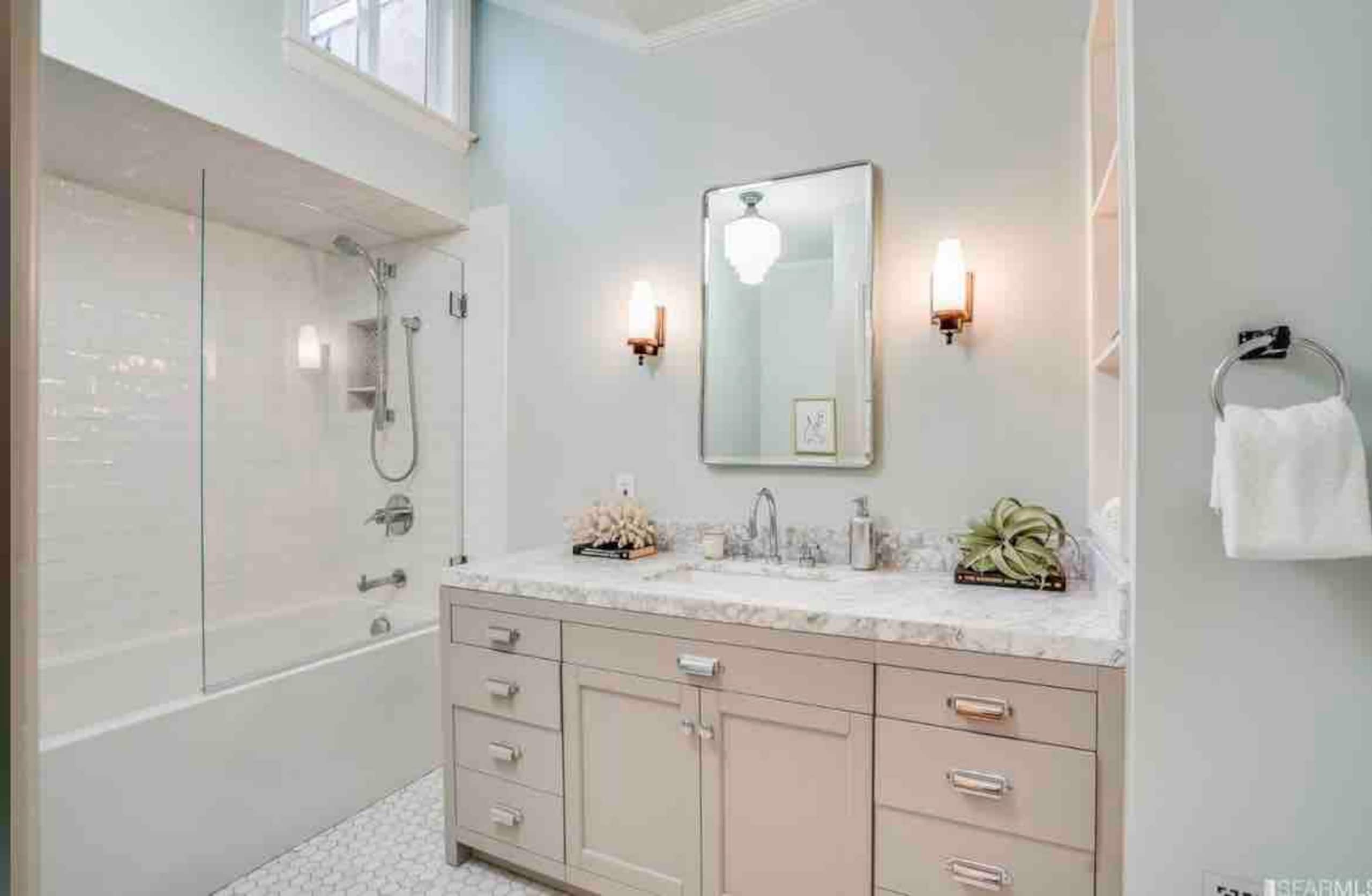 Home in San Francisco · ★5.0 · 2 bedrooms · 3 beds · 1 bath - Image 16