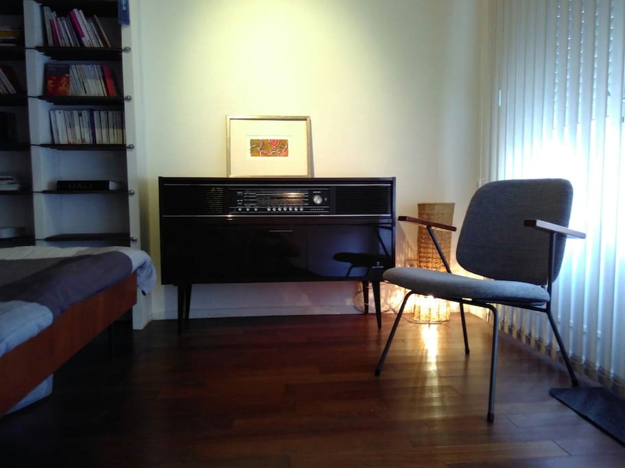 We tried to get for you vintage objects - use with care !
