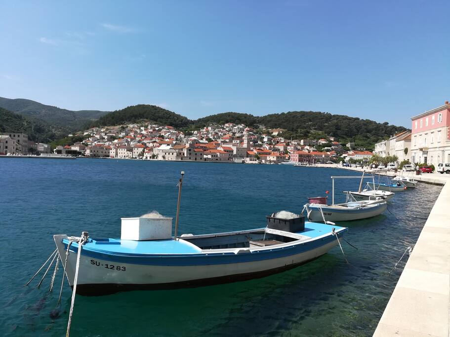 Riva, minutu od kuće