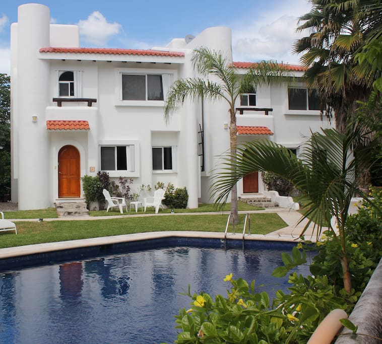 Casa Selva Caribe - just steps from the pool