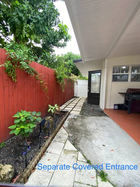 Cozy Studio in Safe and Calm Miami Neighborhood