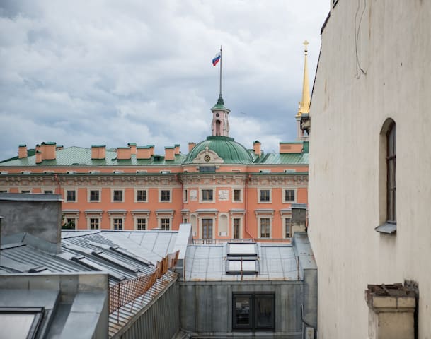 Студия с видом на Фонтанке/Apartment with a view