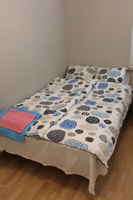Double bed 125cmx205cm