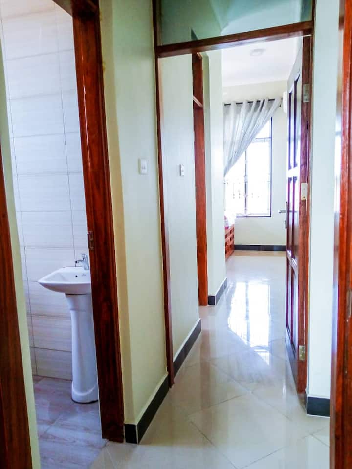 Თანამცხოვრები