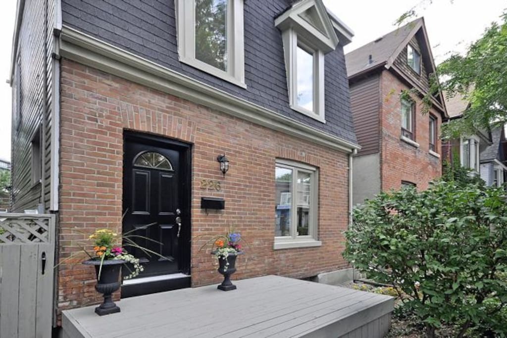 3 Bedroom Home in Leslieville