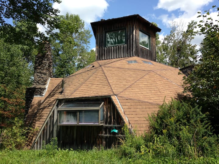 Geodesic Dome House Hot Tub Full Kitchen Houses for Rent in