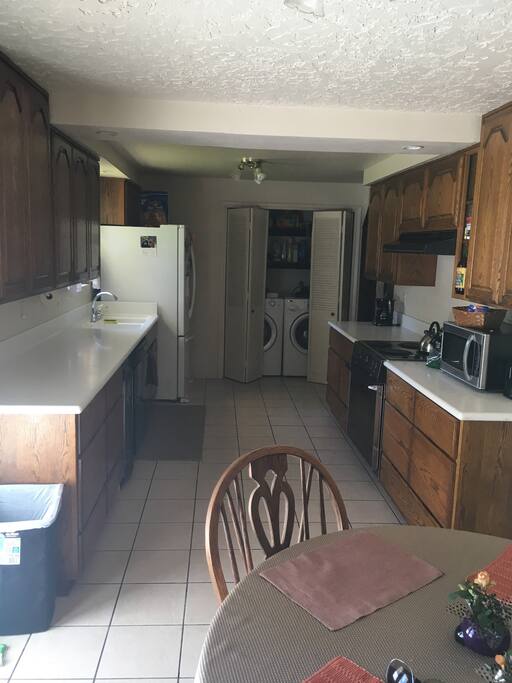 Large kitchen area, complete with Keurig!