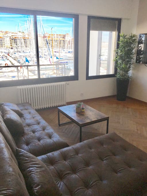 Séjour vue port /living-room port view