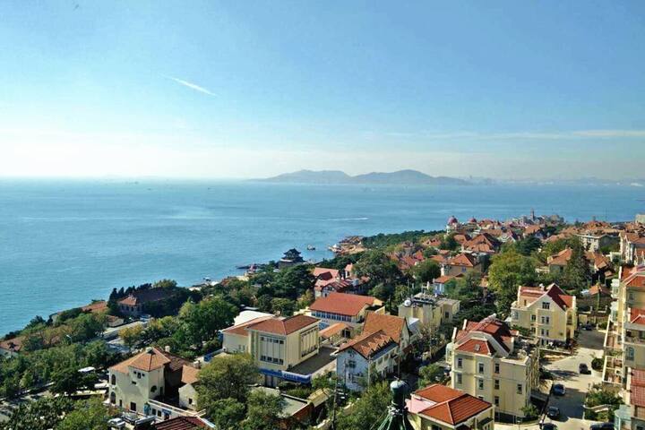 Alex的听海小屋·LOFT·八大关街道第一海水浴场临海德式老别墅·北欧简约原木风·地铁旁