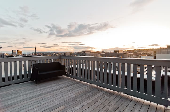 New spacious central 2BR w/terrace gallery image 3