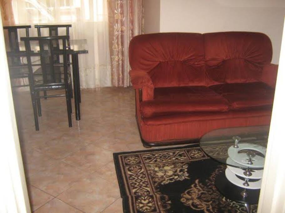 dining/lounge