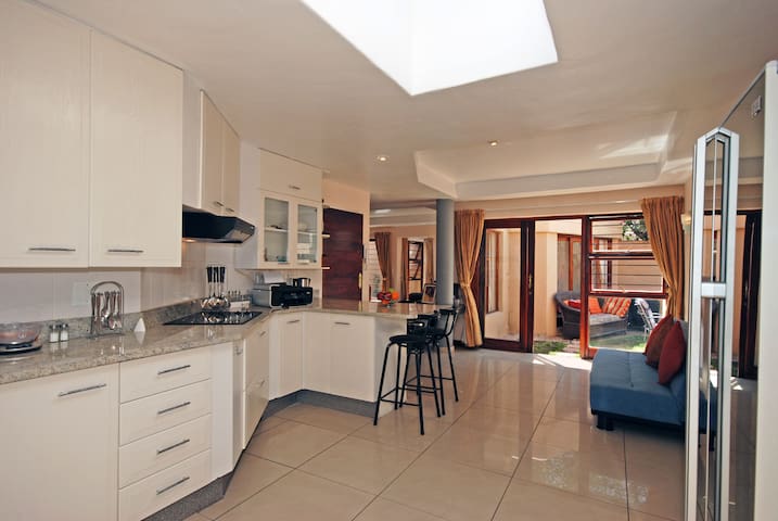 Furnished 3  Bedroom Cluster Home in Sandton
