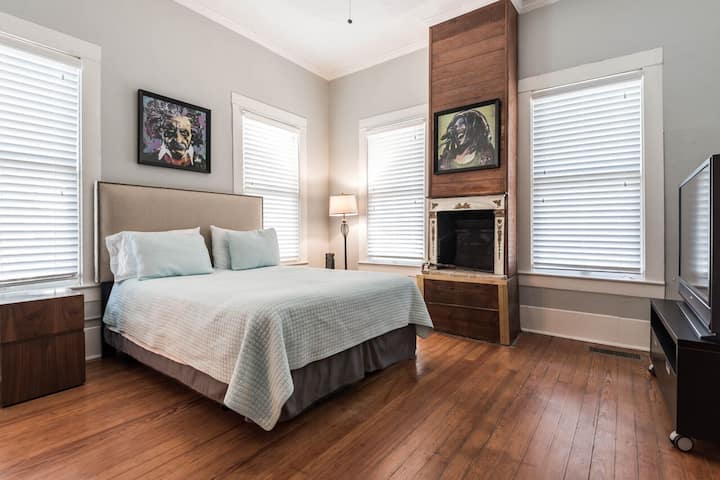 Tu propia habitación privada con TV - cama tamaño queen