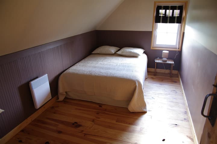 dormitorio 1 
1 cama doble + 1 cama paraguas