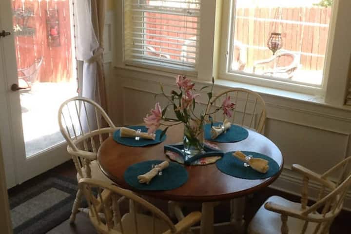 Traveling Professional's Retreat! - Tehachapi, CA