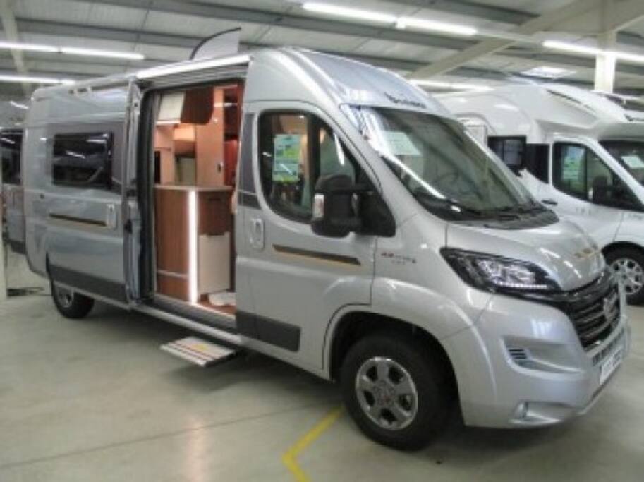 Benimar Benivan118 (rechte Seitenansicht) / Benimar Benivan118 (right sideview)
