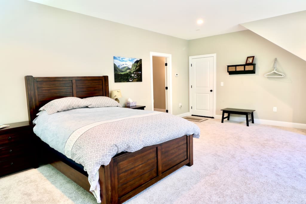 This is the main room with a queen sized bed set. This room is a 23x18 ft space. Your space is so large that it has its own heating/cooling zone, which you can control as you please.