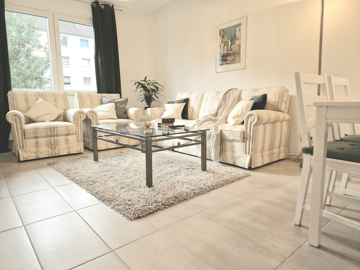 Top Airbnb: Modern 2-room apartment HBF in Südviertel