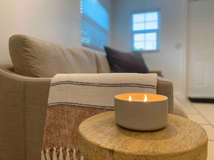 Guesthouse Near Design District - Ground Level - Miami, FL