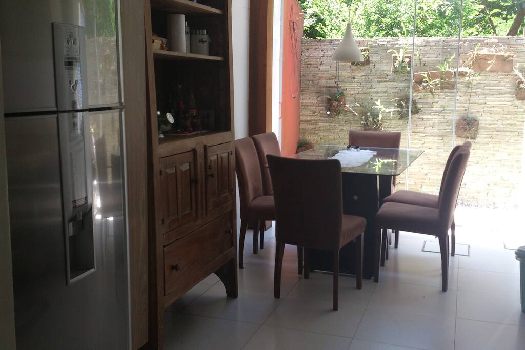 Cozinha e área