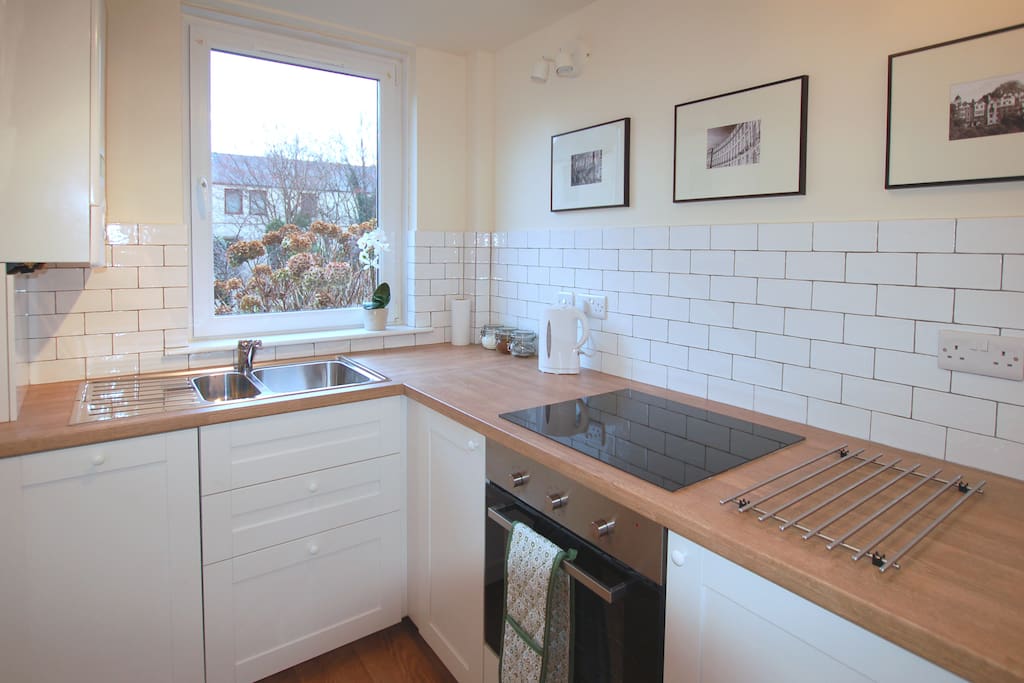 Well equipped, modern kitchen