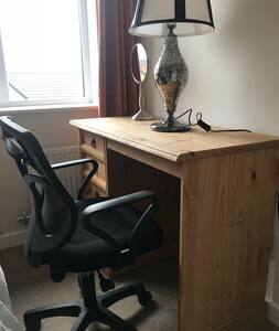 Helena’s Airbnb(Close to Tain Station /Single Bed)