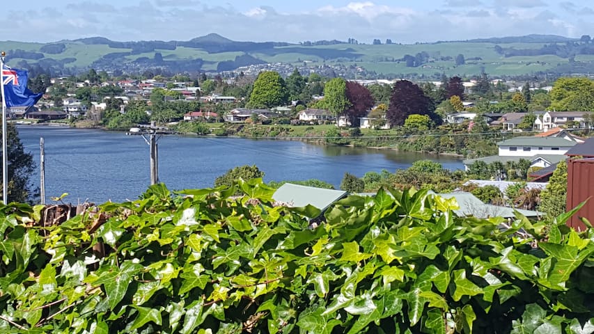 Airbnb Rotorua Ferienwohnungen Unterkunfte Bay Of Plenty