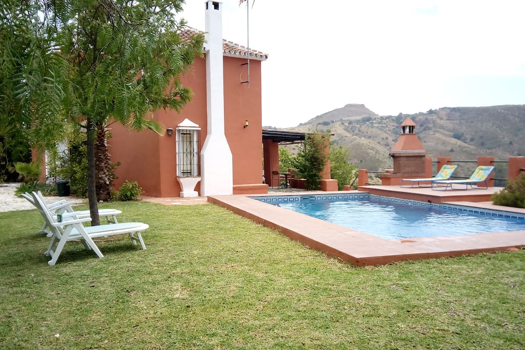 Fachada oeste, piscina