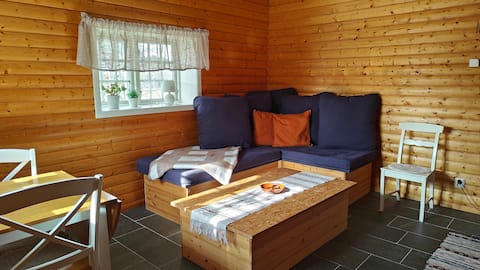 Successful Airbnb property: Picturesque guest house with free parking. in Bengtsfors