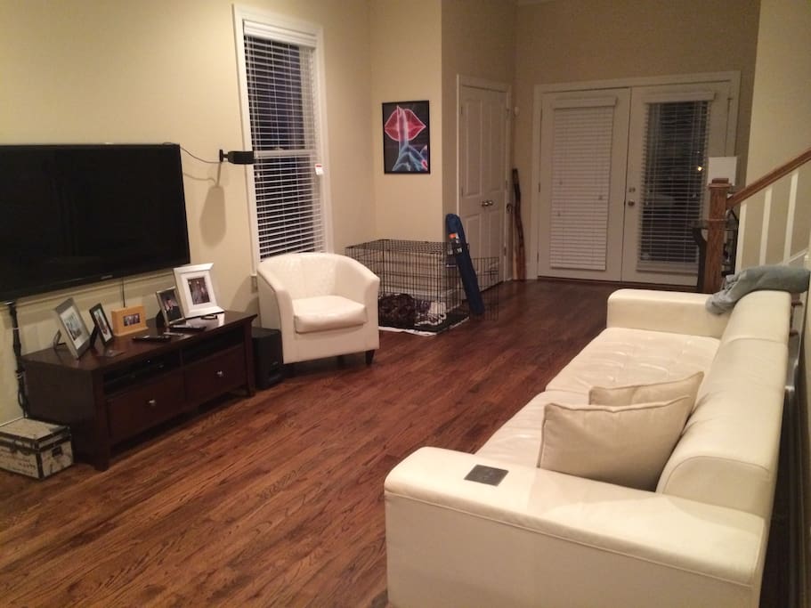 52" LED TV, Blueray DVD, DirecTV w/ NFL Ticket.