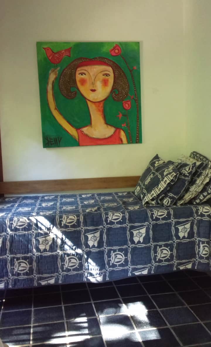 საძინებელი 4