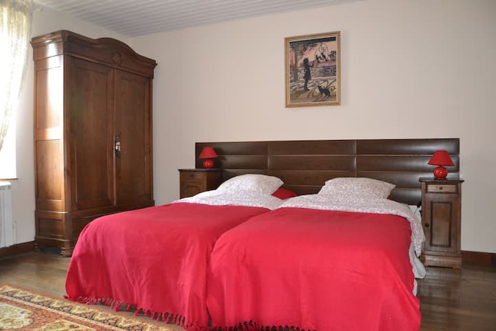 ห้องพร้อมเตียงขนาด 90 x 200 หรือ 180 x 200