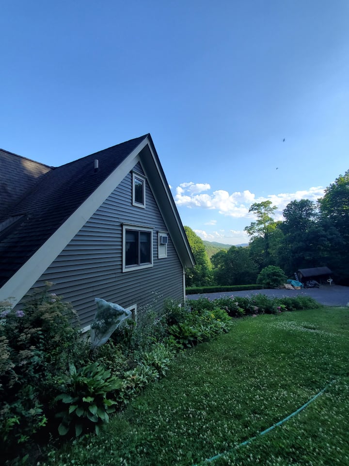 Top 10 Airbnb Vacation Rentals In Woodbury, New York Updated 2024