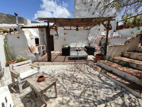 Cortijo aldamuz, peace and tranquility
