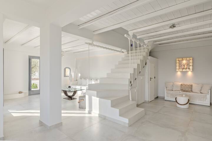 On the Rocks Antiparos gallery image 3