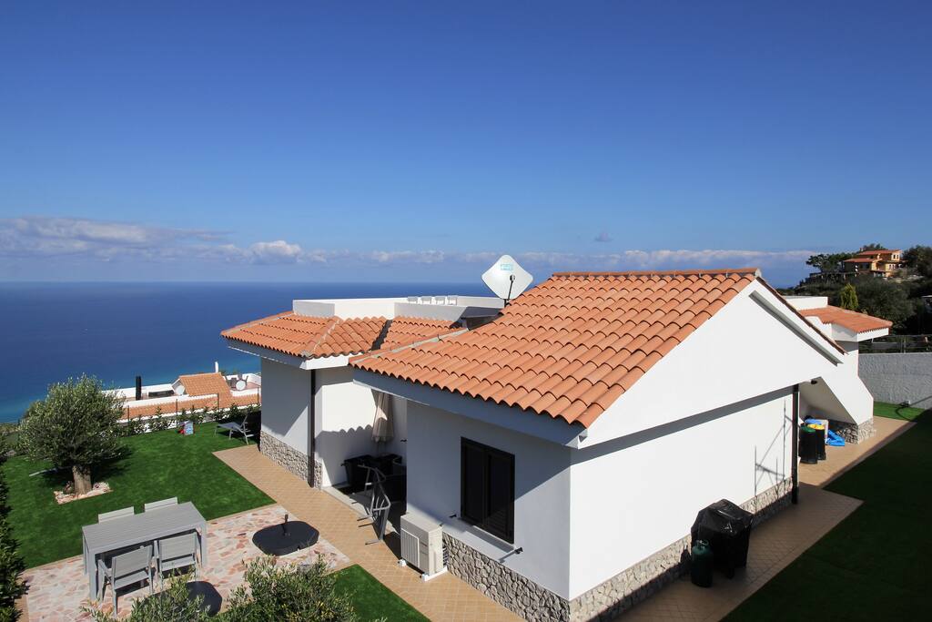 Rear view of the villa.
