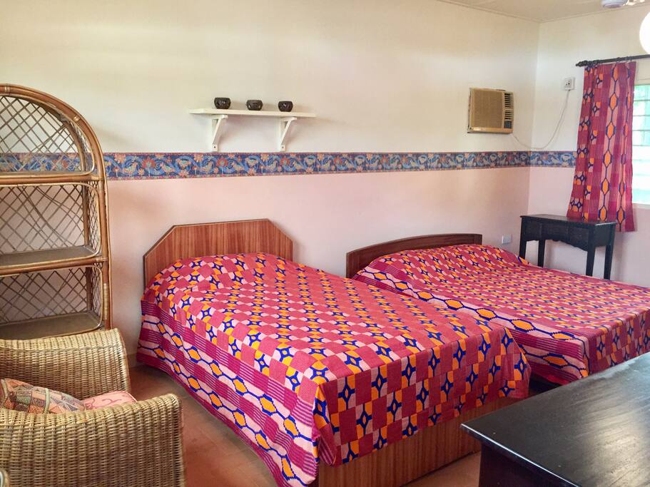 Deluxe double room (Double bed & single bed)