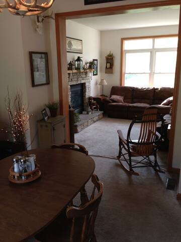 Cozy Home 10 Minutes from Beaver Stadium