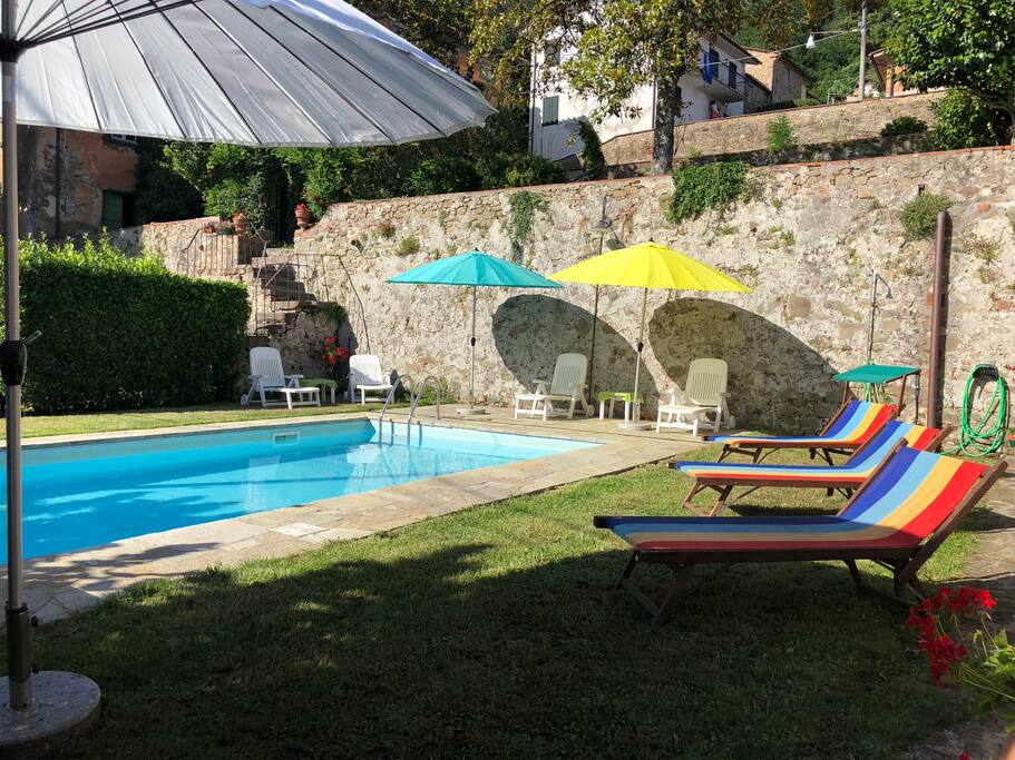 Piscina in condivisione