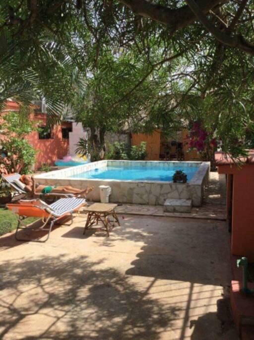 piscina con Gazebo