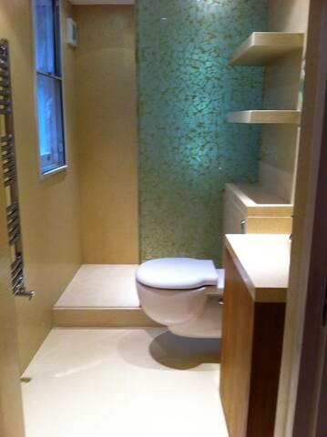 Beautiful Appartment in Chelsea gallery image 2