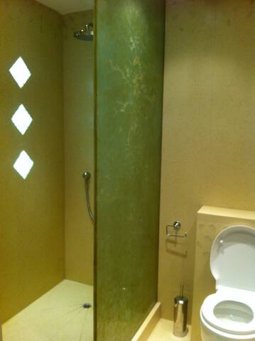 Beautiful Appartment in Chelsea gallery image 4