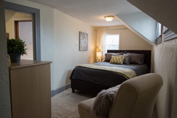 There is one bedroom in this home which offers up a comfortable queen size bed.