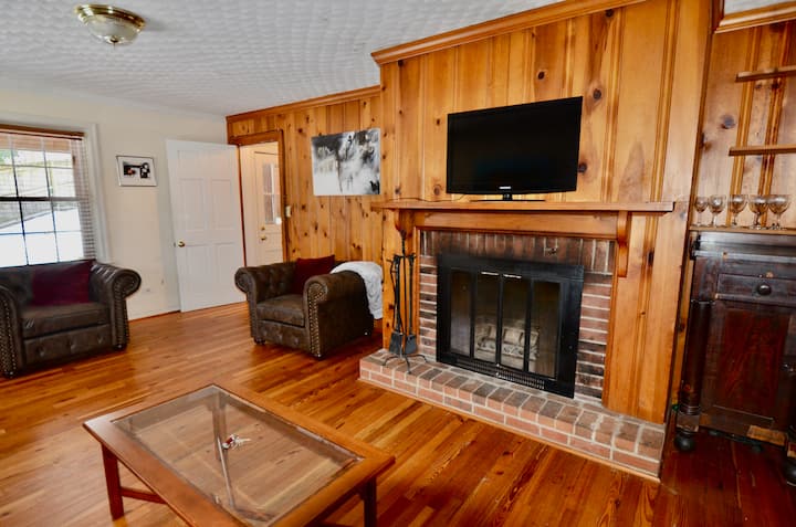 Heart Of Cville: Woodview Near Uva - Charlottesville, VA