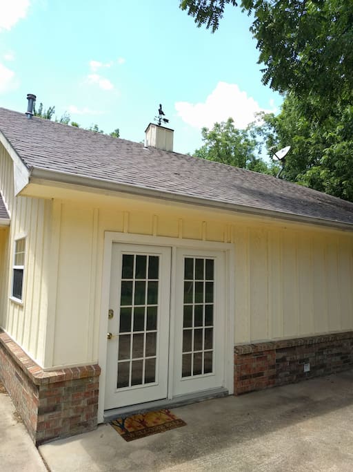 Guest House Entry