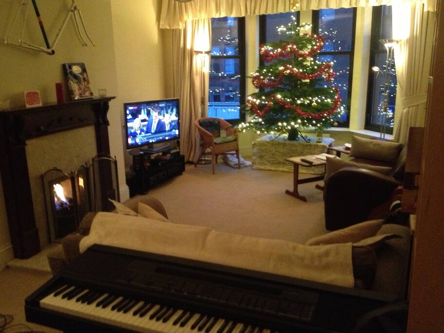 Electric piano which you are welcome to play.